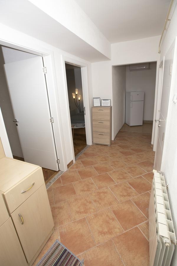 Downtown 3 Bedroom Apartment Sarajevo Exterior photo