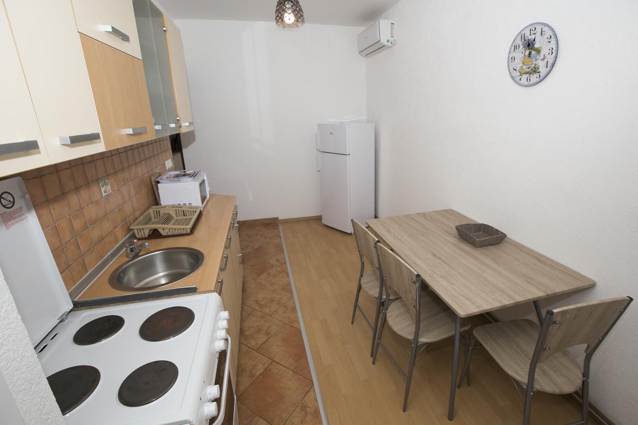 Downtown 3 Bedroom Apartment Sarajevo Exterior photo
