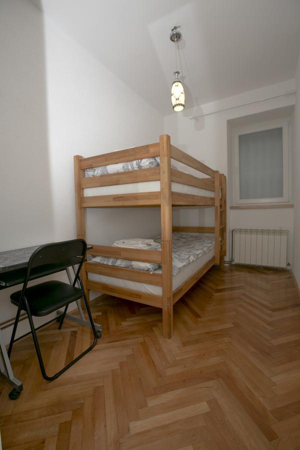 Downtown 3 Bedroom Apartment Sarajevo Exterior photo