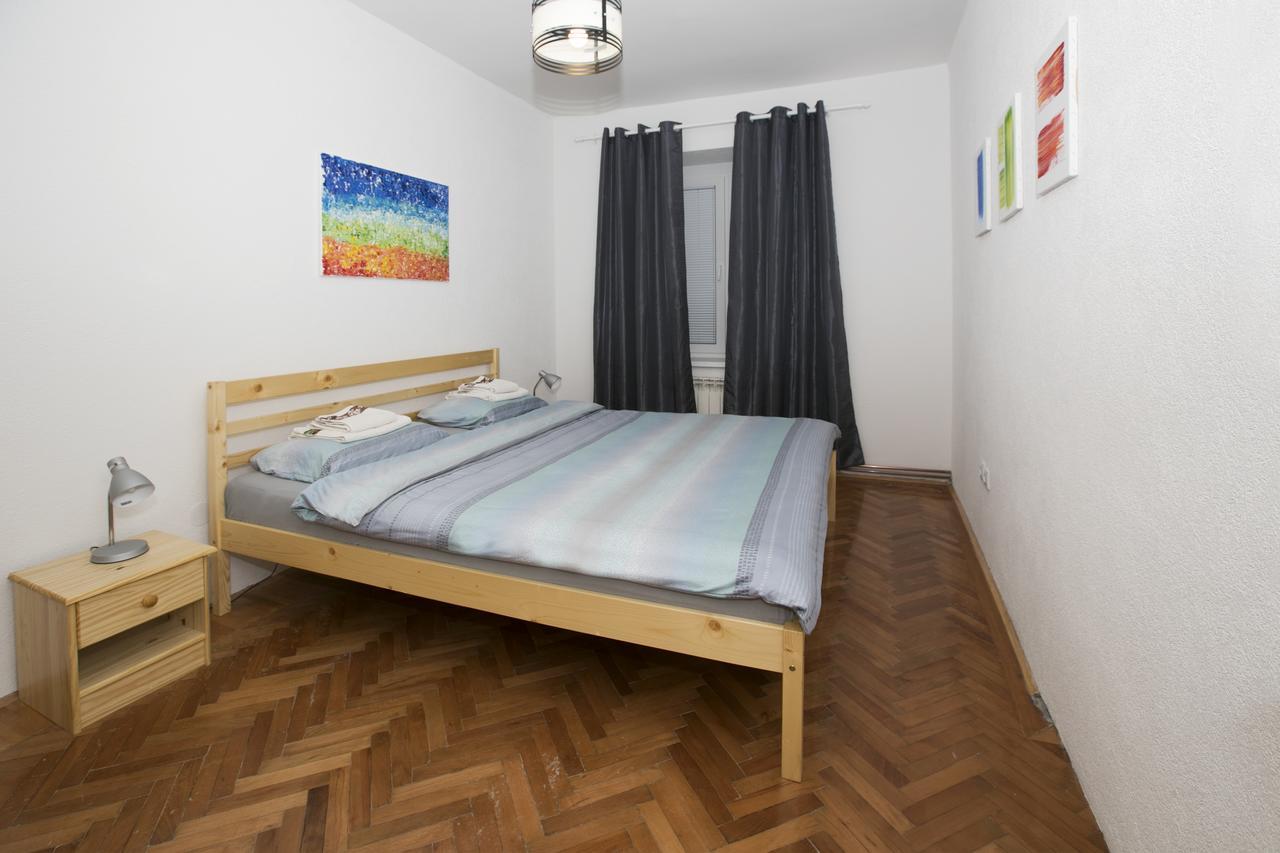 Downtown 3 Bedroom Apartment Sarajevo Exterior photo